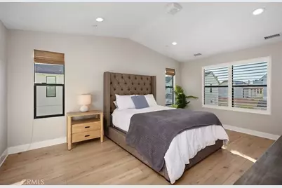 2076 Tablelands Way, Costa Mesa, CA 92627 - Photo 12