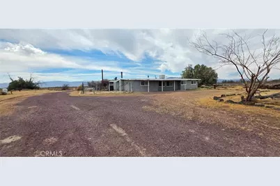 47527 Silver Valley Road, Newberry Springs, CA 92365 - Photo 2