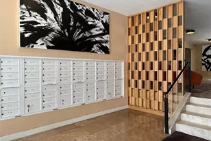 1025 N Kings Rd, West Hollywood, CA 90069 - Photo 4