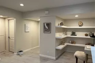 1025 N Kings Rd, West Hollywood, CA 90069 - Photo 10