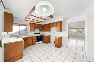 279 Hyacinth Way, Oceanside, CA 92057 - Photo 8