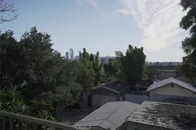 1724 Clinton Street, Los Angeles, CA 90026 - Photo 2