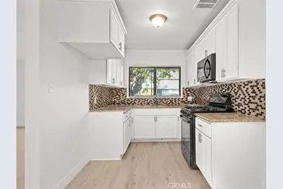 7826 Ben, North Hollywood, CA 91605 - Photo 2