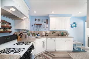 2053 Meadow View, Costa Mesa, CA 92627 - Photo 18