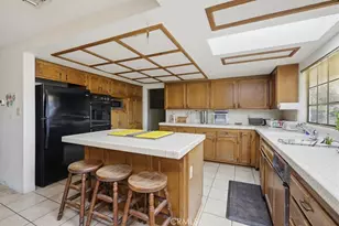 1934 S Robert Ln, Anaheim, CA 92802 - Photo 10