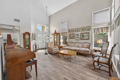 17 Via Anadeja, Rancho Santa Margarita, CA 92688 - Photo 16