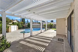 2210 E Oshkosh Cir, Anaheim, CA 92806 - Photo 20