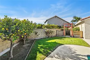 2210 E Oshkosh Cir, Anaheim, CA 92806 - Photo 24