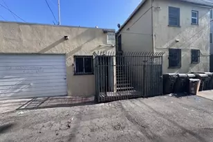 627 Linden Ave, Long Beach, CA 90802 - Photo 4