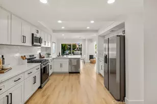 22627 Lakeside Ln, Lake Forest, CA 92630 - Photo 10