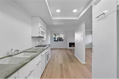 19132 Shoreline #2, Huntington Beach, CA 92648 - Photo 10