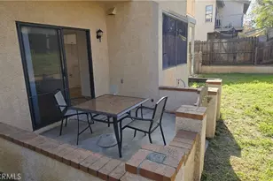 10387 Crossing Green Cir, Moreno Valley, CA 92557 - Photo 32