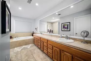 1848 N College Cir, Long Beach, CA 90815 - Photo 20