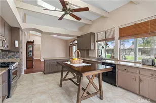 8711 Dalby Ct, Bakersfield, CA 93313 - Photo 20