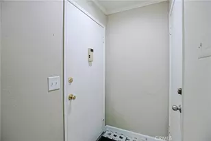 631 N Bristol, Santa Ana, CA 92703 - Photo 24