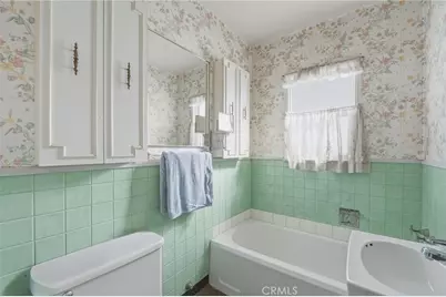 110 Alabama Street, Huntington Beach, CA 92648 - Photo 18