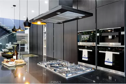 630 N Martel, Los Angeles, CA 90036 - Photo 14