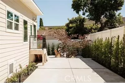 7142 Marshfield, Los Angeles, CA 90046 - Photo 4