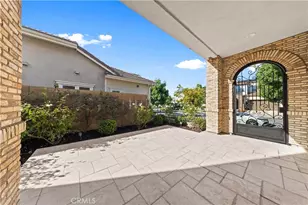 172 Newall, Irvine, CA 92618 - Photo 4