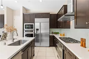 172 Newall, Irvine, CA 92618 - Photo 18