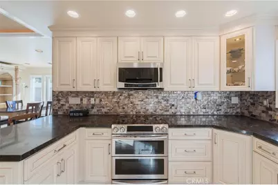 17762 Prescott Lane, Huntington Beach, CA 92647 - Photo 14