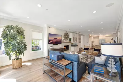 19635 Larchmont Circle, Huntington Beach, CA 92648 - Photo 14