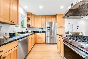 5281 Meadowlark, Huntington Beach, CA 92649 - Photo 8