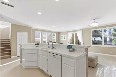 39 Grassy Knoll, Rancho Santa Margarita, CA 92688 - Photo 8