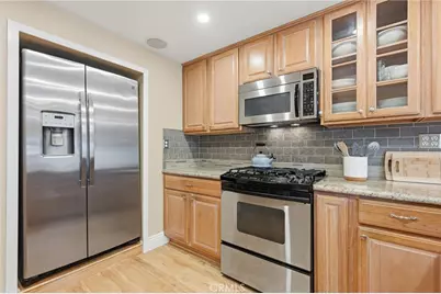 7906 Seawall, Huntington Beach, CA 92648 - Photo 18