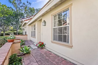 17 Dartmouth, Irvine, CA 92612 - Photo 2