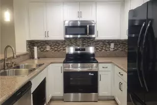 720 W 4th St, Long Beach, CA 90802 - Photo 4