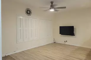 720 W 4th St, Long Beach, CA 90802 - Photo 2