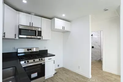 11114 Willowbrook Avenue, Los Angeles, CA 90059 - Photo 6