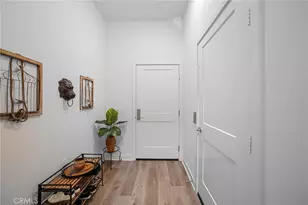 129 Carlow, Irvine, CA 92618 - Photo 4