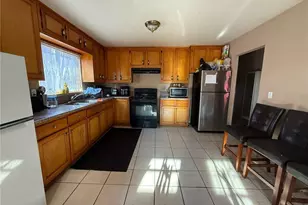 8904 Bandera, Los Angeles, CA 90002 - Photo 2