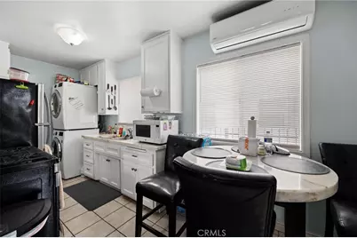 2725 Obama, Los Angeles, CA 90018 - Photo 14