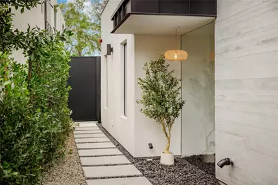 8904 Hubbard St, Culver City, CA 90232 - Photo 2