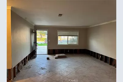3186 E Radcliffe Avenue, Anaheim, CA 92806 - Photo 2