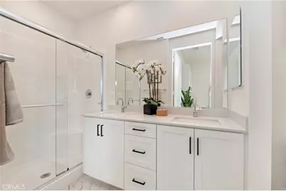 15800 Conservatory Drive, Fontana, CA 92336 - Photo 14