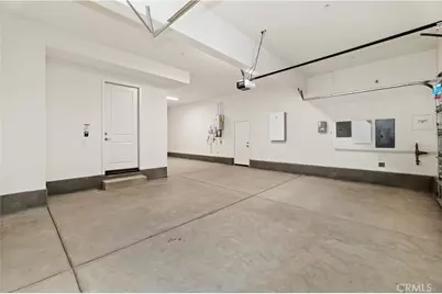 15800 Conservatory Drive, Fontana, CA 92336 - Photo 44