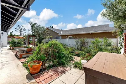 9172 Carrolltown Drive, Huntington Beach, CA 92646 - Photo 54