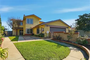 12143 Phoenix Dr, Cerritos, CA 90703 - Photo 2
