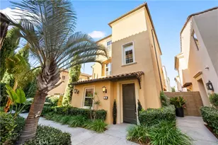 81 Strawberry Grove, Irvine, CA 92620 - Photo 2