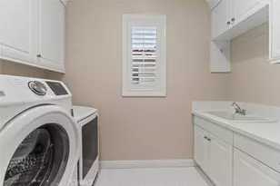 208 Radial, Irvine, CA 92618 - Photo 42