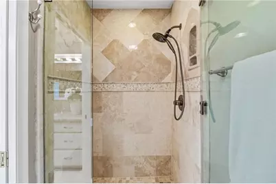 19741 Oceanaire, Huntington Beach, CA 92648 - Photo 22