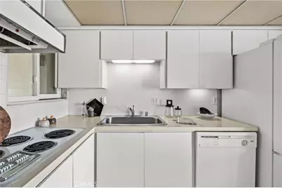 631 Cliff Dr. #A-15, Laguna Beach, CA 92651 - Photo 16