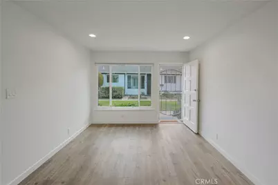 2422 Richmond, Costa Mesa, CA 92626 - Photo 6