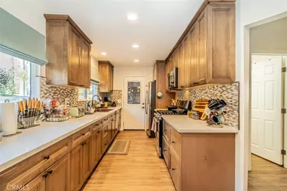 1181 Voltaire, Lake Arrowhead, CA 92352 - Photo 8