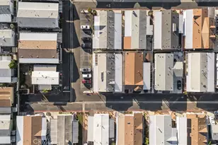 9850 Garfield, Huntington Beach, CA 92646 - Photo 36