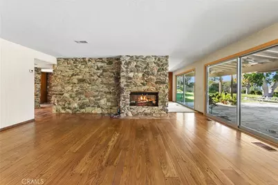 1501 La Loma, Santa Ana, CA 92705 - Photo 10